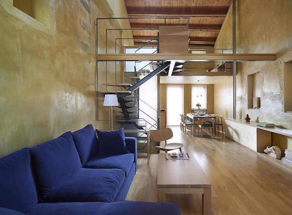 Dorotheou House Villaer