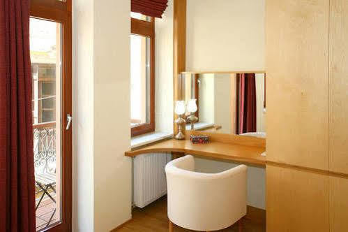 Dorotheou House * Khania